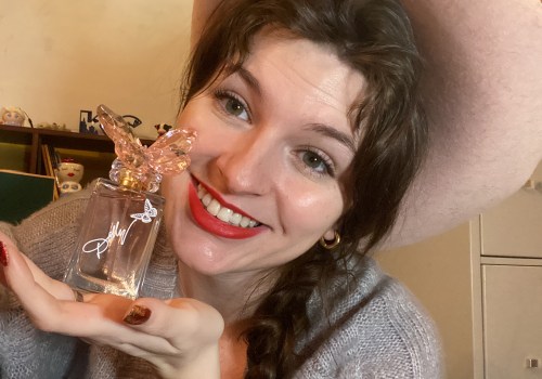 The Allure of Celebrity-Endorsed Perfumes as Unique Gifts